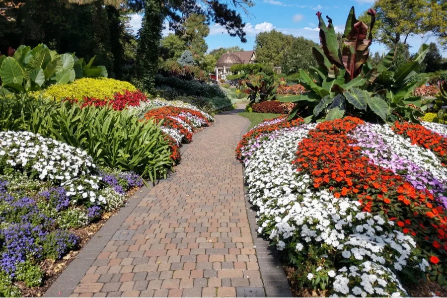 touring sunken gardens
